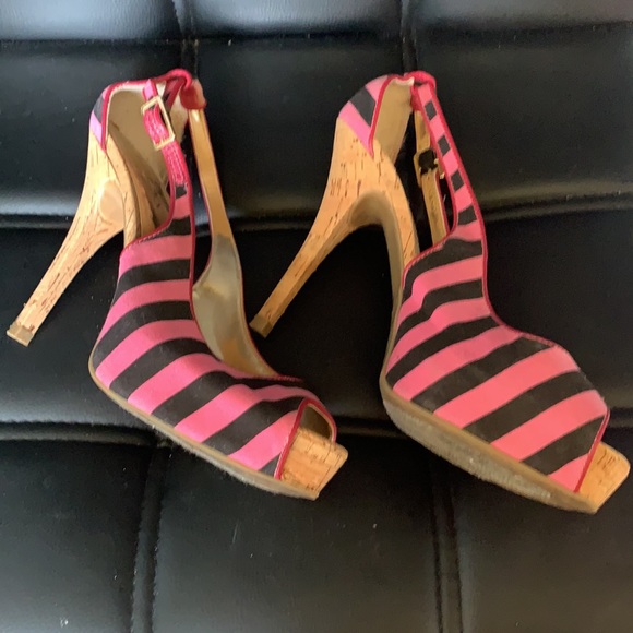 Guess Navy/Pink striped Open toe pump Size 8 - Picture 2 of 6